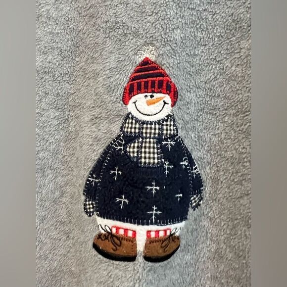Stephanie Roger’s plus size 2X vintage gray snowman sweatshirt - Picture 3 of 6